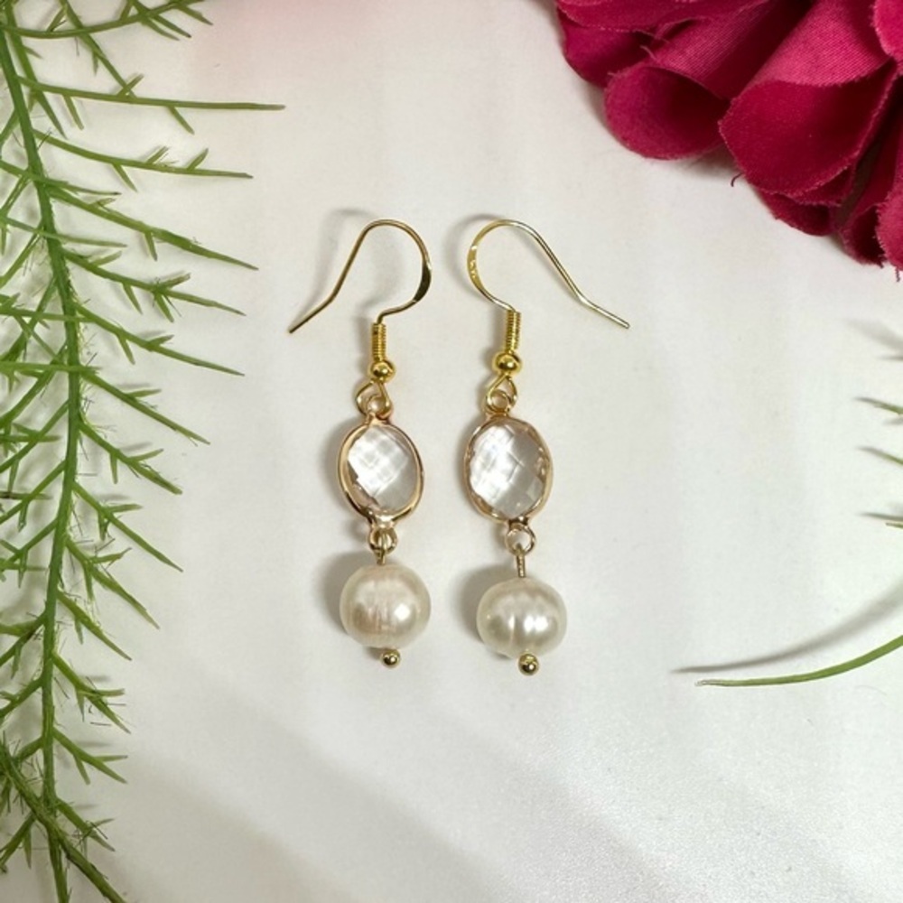 NEW⚜️Baroque Freshwater Pearl & Crystal Charm Earrings